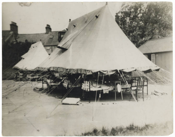 Photograph of pavilion tents set up during WWI for the First Northern General Hospital at Newcastle University